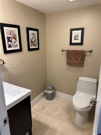 $4,800 | 925 Northeast 26th Avenue, Unit 925, Hallandale Beach, FL 33009