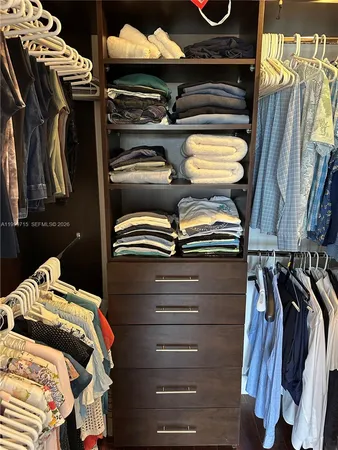 $4,800 | 925 Northeast 26th Avenue, Unit 925, Hallandale Beach, FL 33009