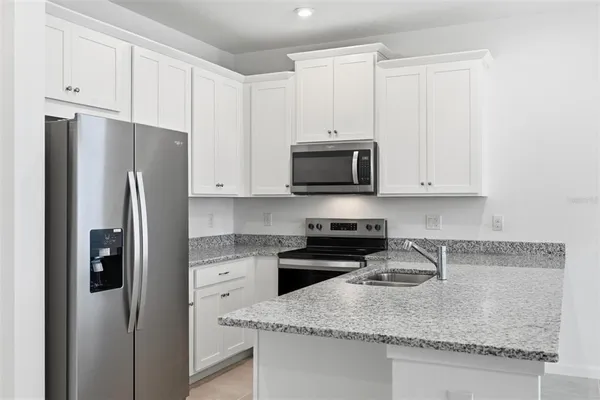 $349,990 | 5208 Greenshade Grv Avenue, Apopka, FL 32712