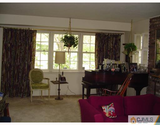 488 Sherman Road North Brunswick, NJ 08902 - Photo 5 of 11 Gallery Image 5