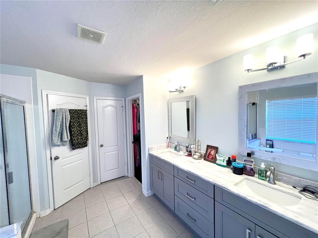 4639 Pond Ridge Drive Riverview, FL 33578 - Photo 5 of 8
