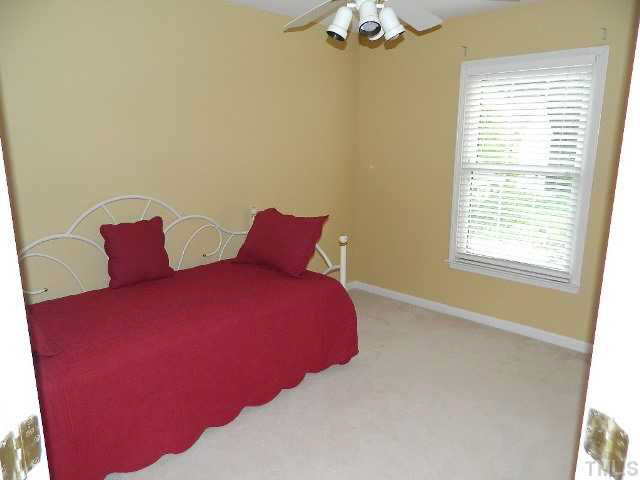 9108 Breeland Way Raleigh, NC 27613 - Photo 17 of 25 Photo 17