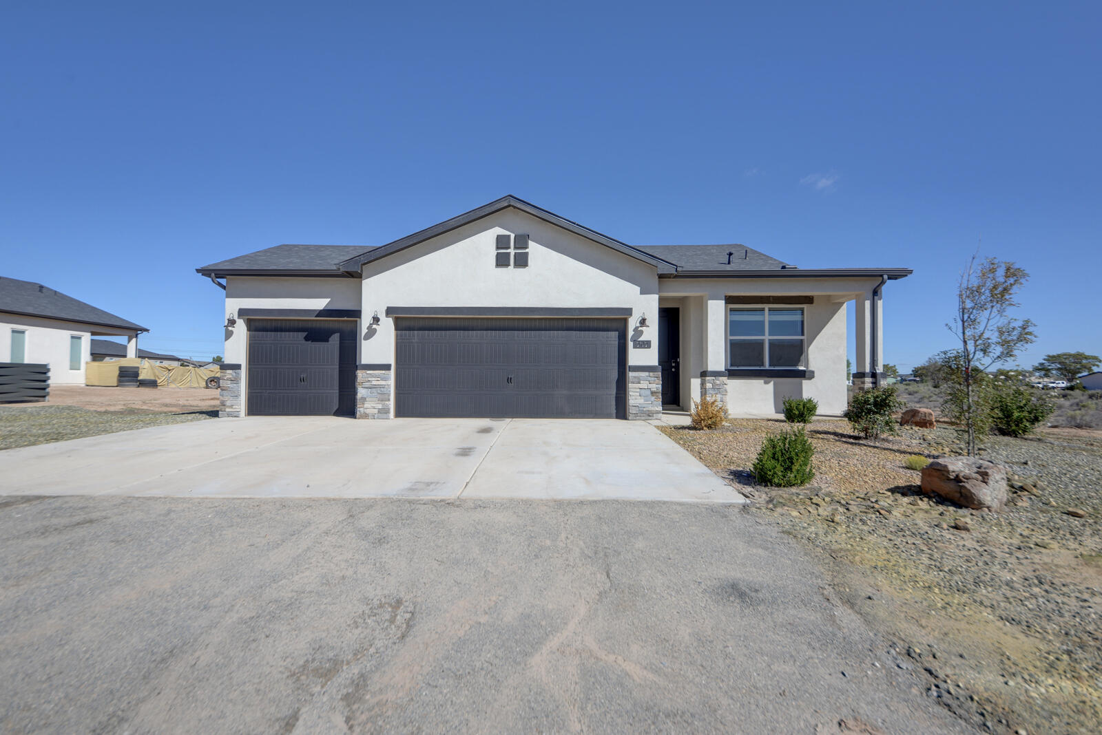 505 9th Avenue Northeast Rio Rancho, NM 87124 - Photo 2 of 23 Gallery Image 2