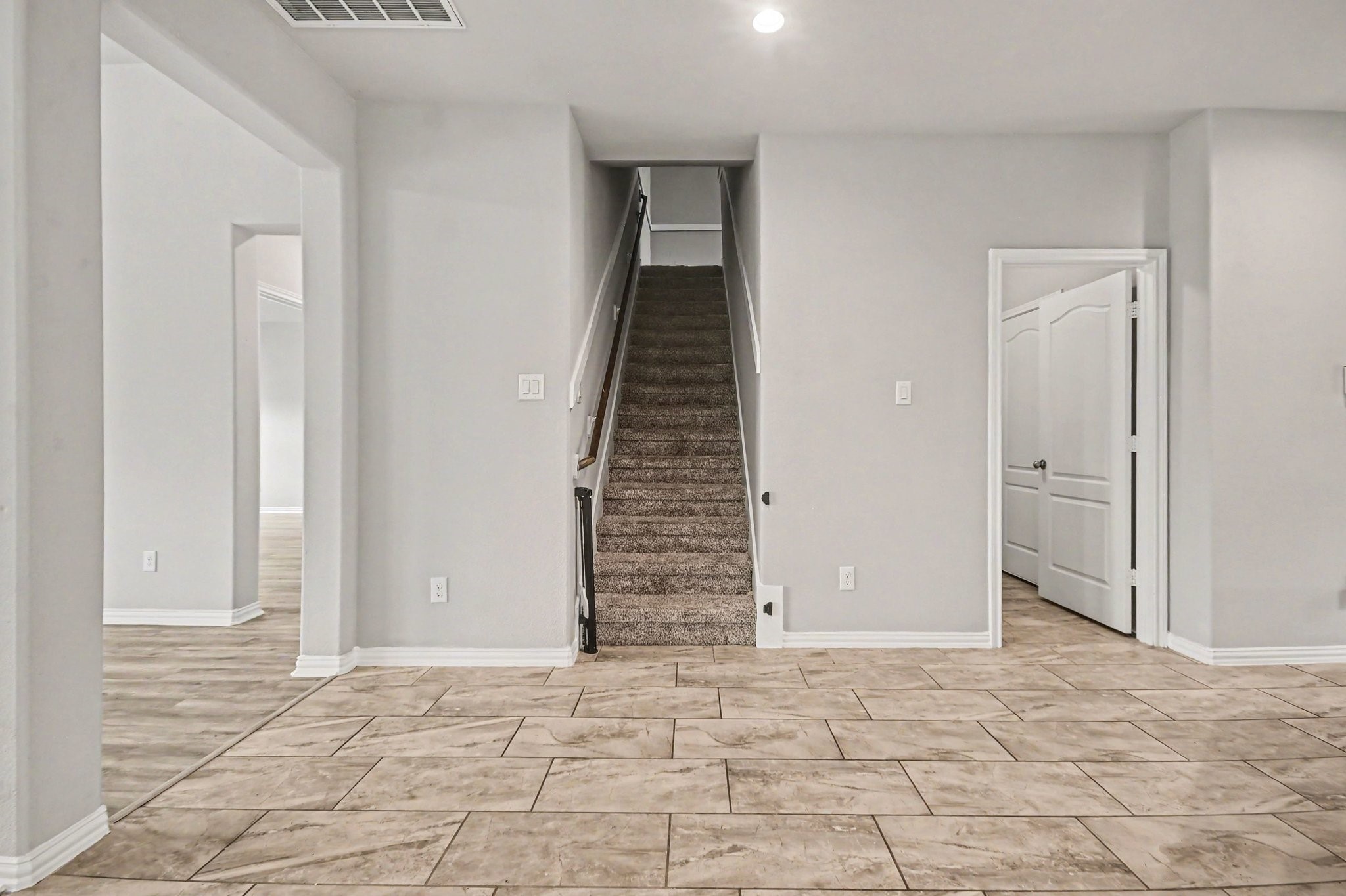 110 Kelly Street Angleton, TX 77515 - Photo 18 of 32