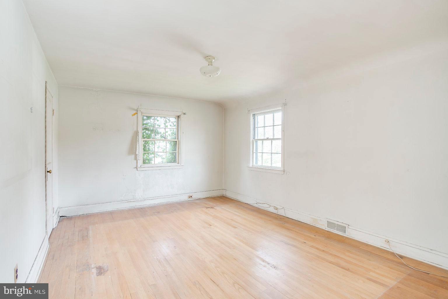 6616 Loch Hill Road Baltimore, MD 21239 - Photo 15 of 19 Gallery Image 15