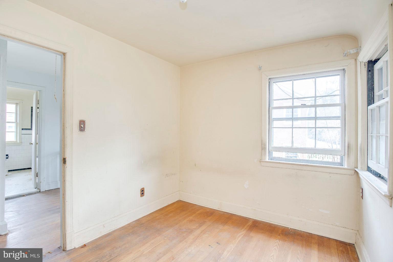 6616 Loch Hill Road Baltimore, MD 21239 - Photo 18 of 19 Gallery Image 18