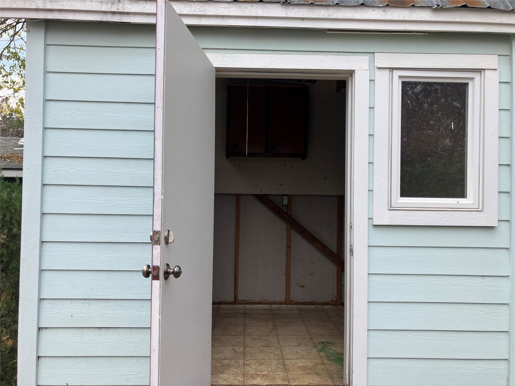 1916 West 39th Street Austin, TX 78731 - Photo 38 of 40 a view of front door