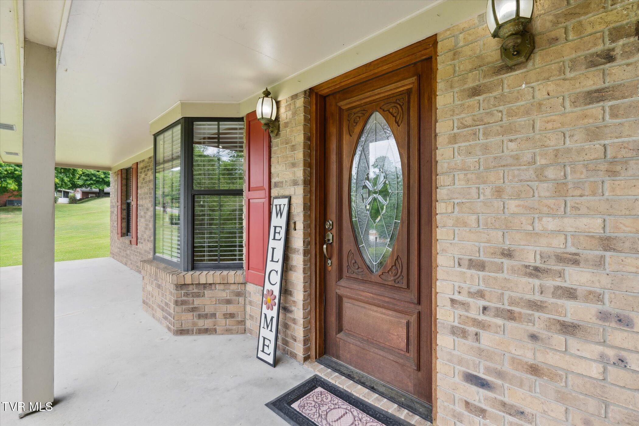 3263 Cherokee Drive Morristown, TN 37814 - Photo 16 of 69 09-3263-Cherokee-Dr-Morristown-TN-Window