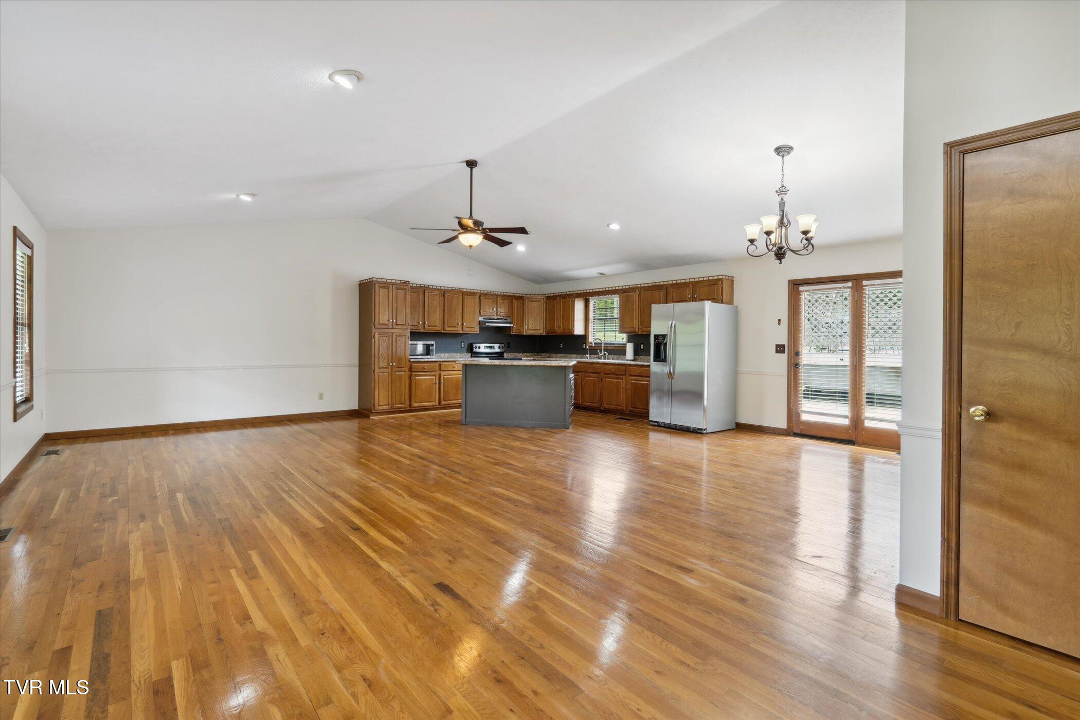 3263 Cherokee Drive Morristown, TN 37814 - Photo 20 of 69 12-3263-Cherokee-Dr-Morristown-TN-Window