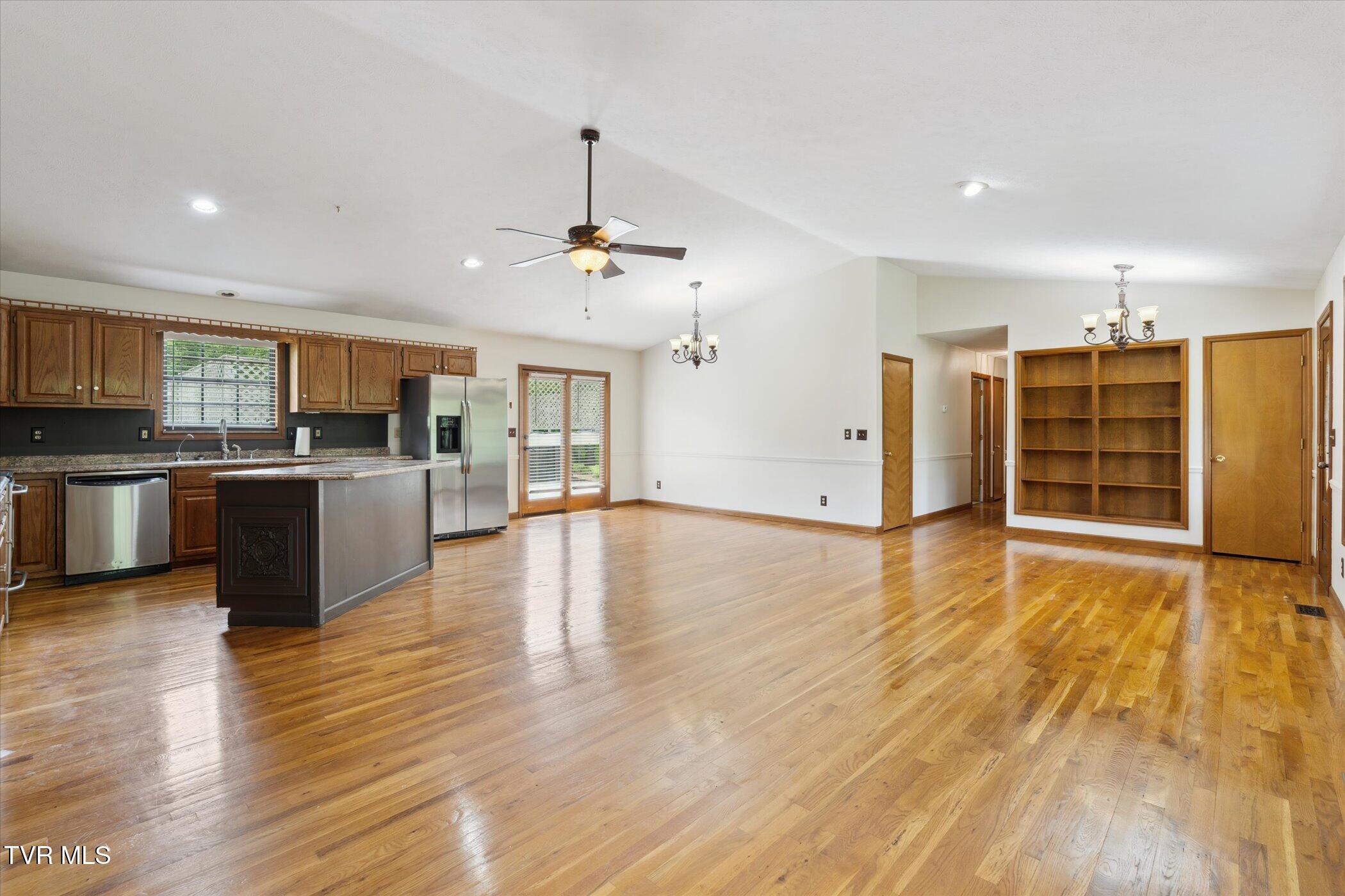 3263 Cherokee Drive Morristown, TN 37814 - Photo 22 of 69 14-3263-Cherokee-Dr-Morristown-TN-Window