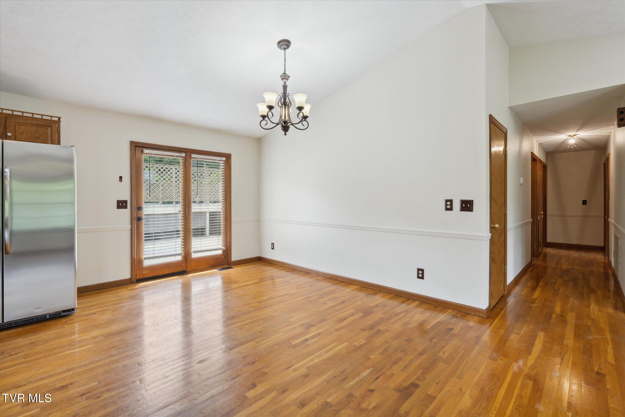 3263 Cherokee Drive Morristown, TN 37814 - Photo 25 of 69 17-3263-Cherokee-Dr-Morristown-TN-Window