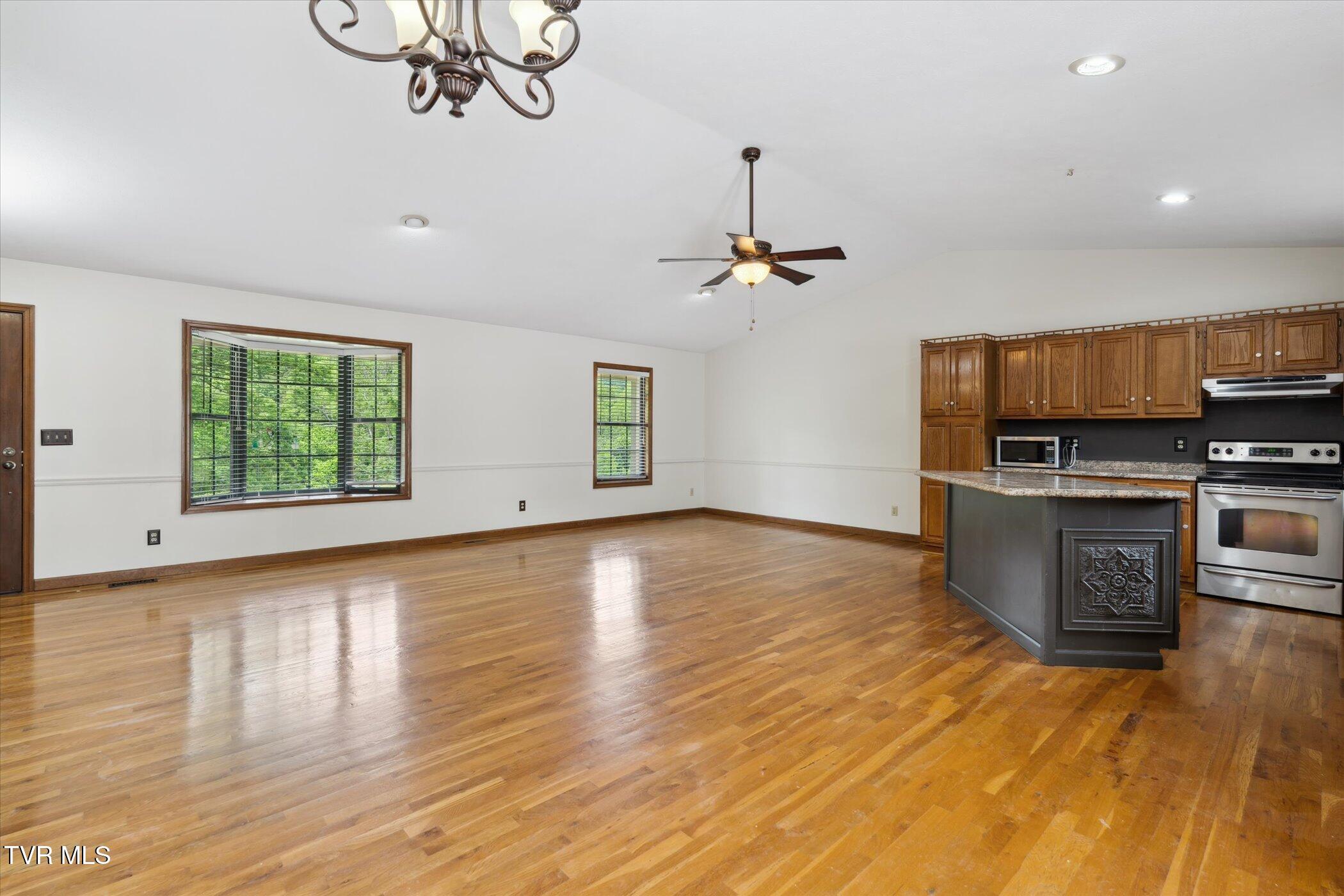 3263 Cherokee Drive Morristown, TN 37814 - Photo 26 of 69 18-3263-Cherokee-Dr-Morristown-TN-Window