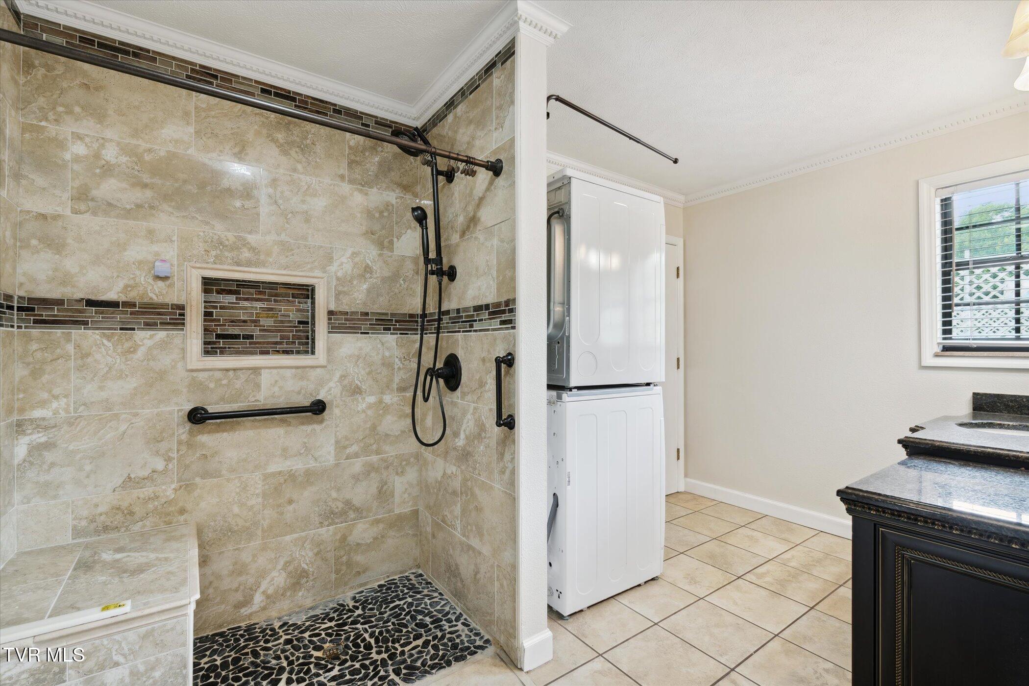 3263 Cherokee Drive Morristown, TN 37814 - Photo 38 of 69 30-3263-Cherokee-Dr-Morristown-TN-Window