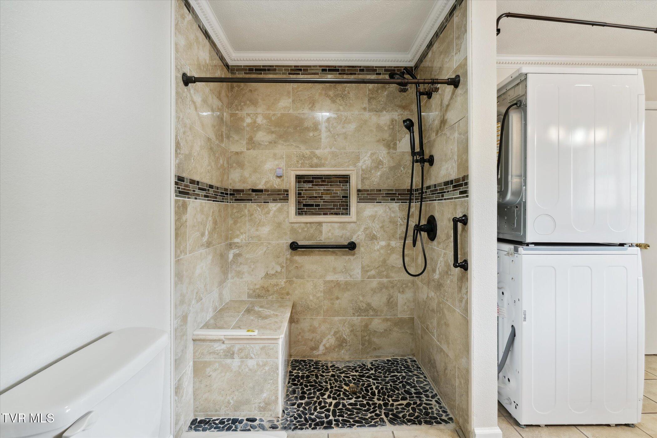 3263 Cherokee Drive Morristown, TN 37814 - Photo 39 of 69 31-3263-Cherokee-Dr-Morristown-TN-Window