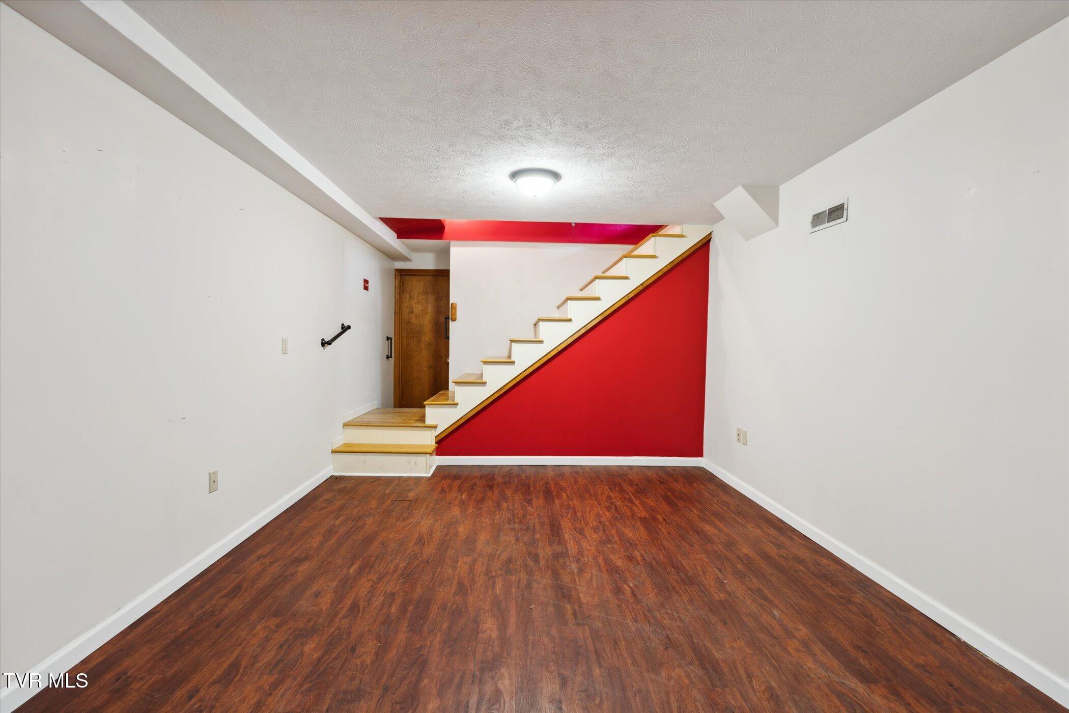 3263 Cherokee Drive Morristown, TN 37814 - Photo 60 of 69 51-3263-Cherokee-Dr-Morristown-TN-Window