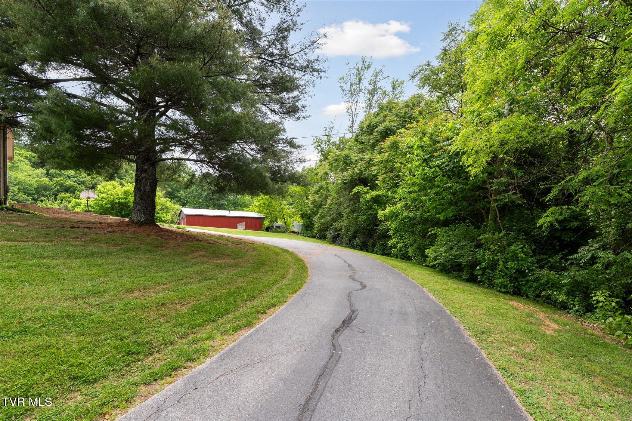 3263 Cherokee Drive Morristown, TN 37814 - Photo 6 of 69 04-3263-Cherokee-Dr-Morristown-TN-Window