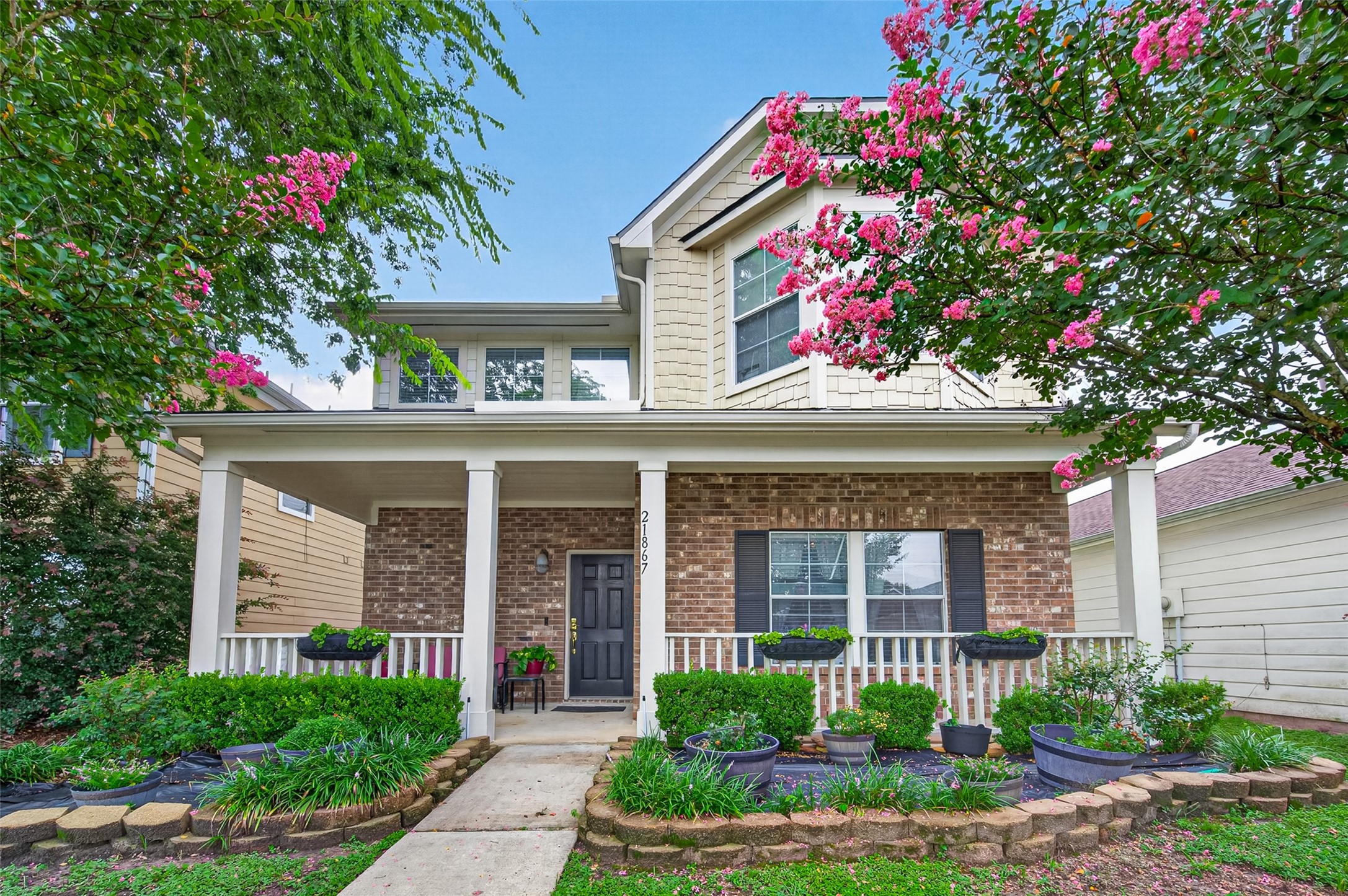 Welcome to 21867 Mossy Field Lane in Meadow Hill Run neighborhood.