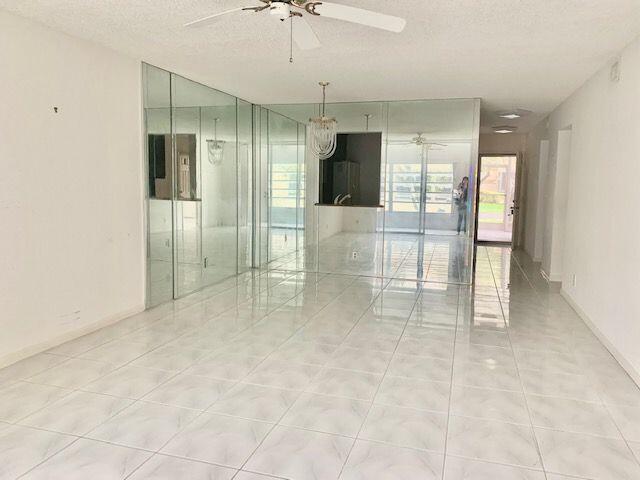 18871 Stewart Circle, Unit 6 Boca Raton, FL 33496 - Photo 5 of 21 Living/Dining