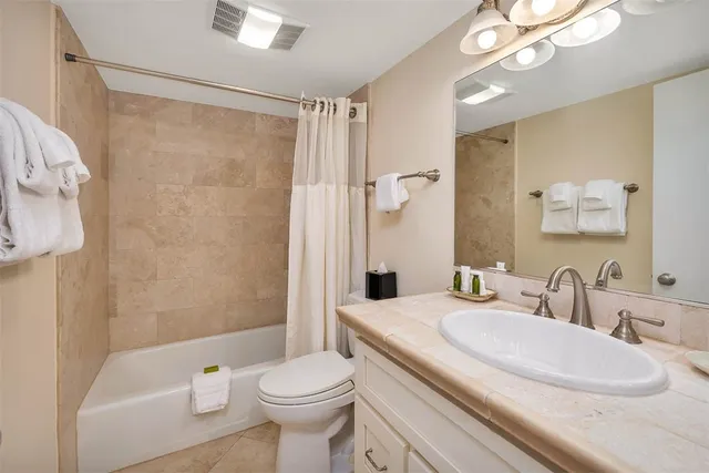 $1,150,000 | 201 Neptune Road, Unit 255, St. Simons Island, GA 31522