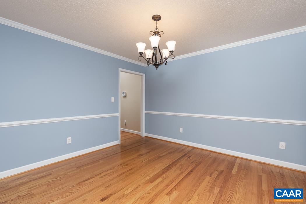 1636 Chatham Road Waynesboro, VA 22980 - Photo 12 of 64 Gallery Image 12