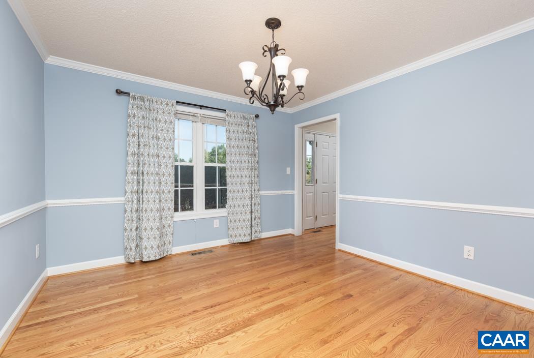 1636 Chatham Road Waynesboro, VA 22980 - Photo 13 of 64 Gallery Image 13