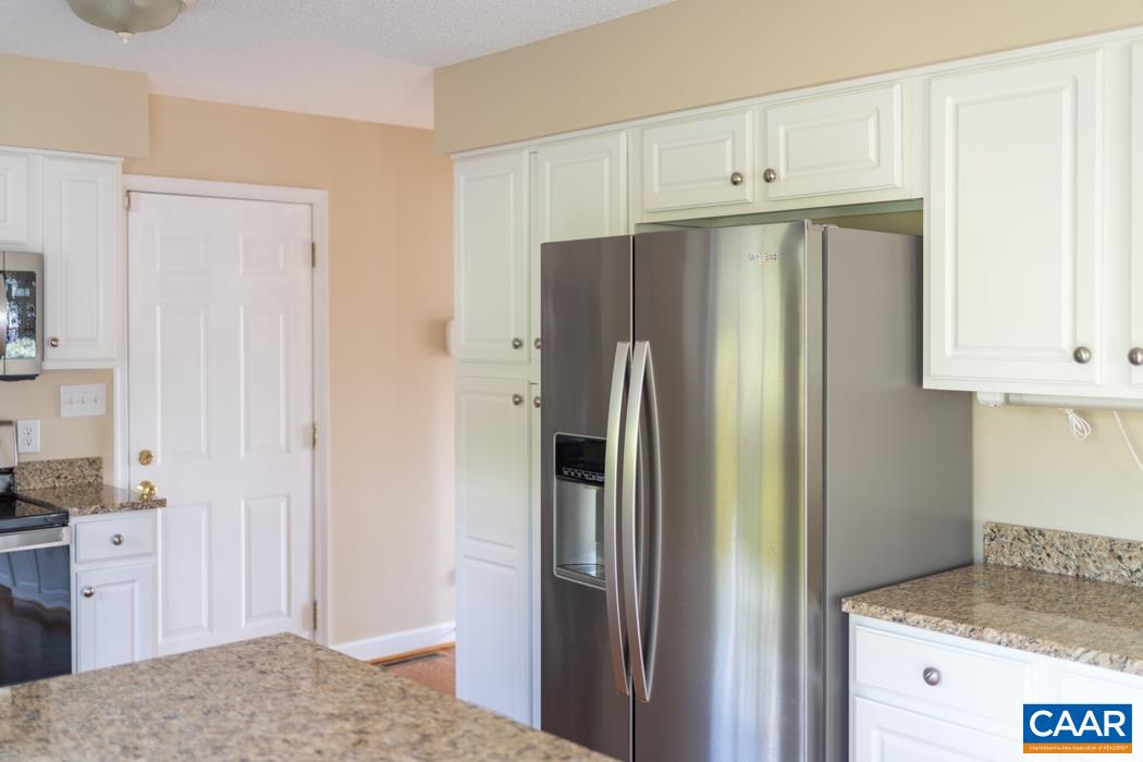 1636 Chatham Road Waynesboro, VA 22980 - Photo 21 of 64 Gallery Image 21