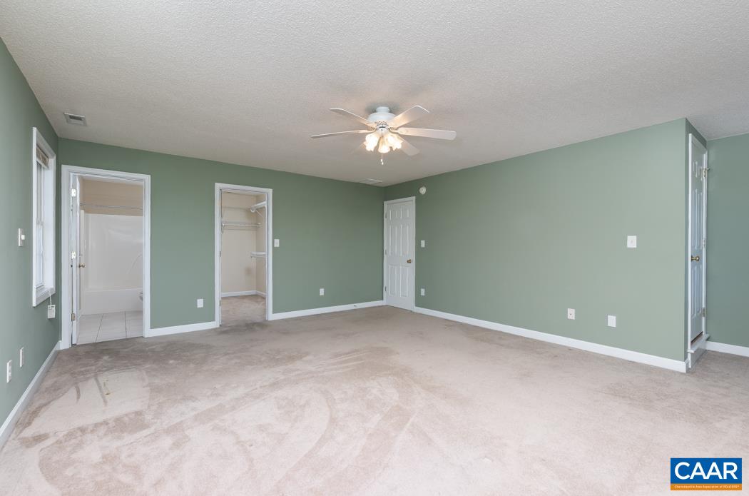 1636 Chatham Road Waynesboro, VA 22980 - Photo 5 of 64 Gallery Image 5