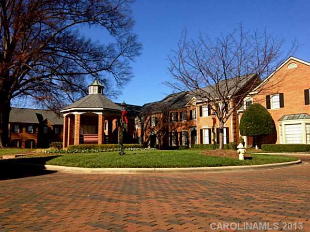 2827 Sharon View Road, Unit 2827 Charlotte, NC 28210 - Photo 2 of 16 Gallery Image 2