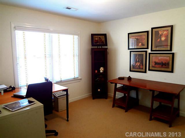 2827 Sharon View Road, Unit 2827 Charlotte, NC 28210 - Photo 14 of 16 Gallery Image 14