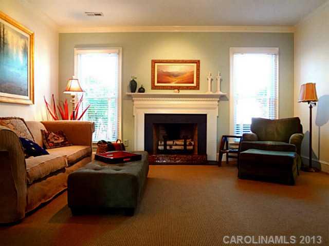 2827 Sharon View Road, Unit 2827 Charlotte, NC 28210 - Photo 5 of 16 Gallery Image 5