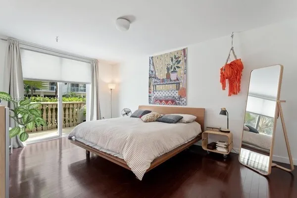 $5,000 | 8888 Collins Avenue, Unit 115, Surfside, FL 33154