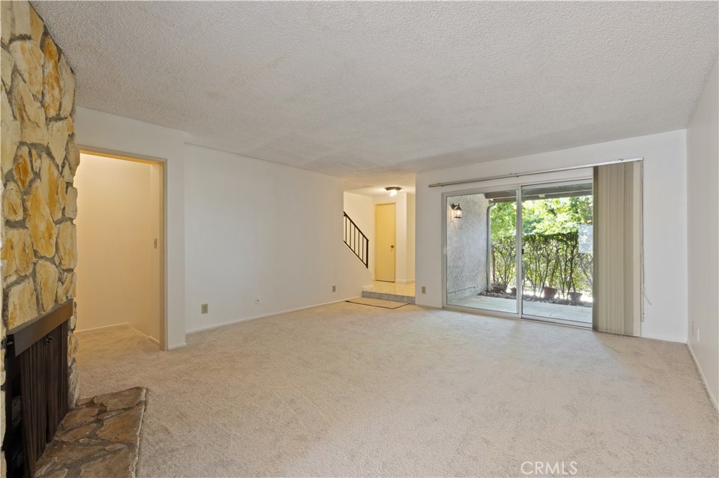 9502 Vía Salerno Burbank, CA 91504 - Photo 4 of 18 an empty room with windows