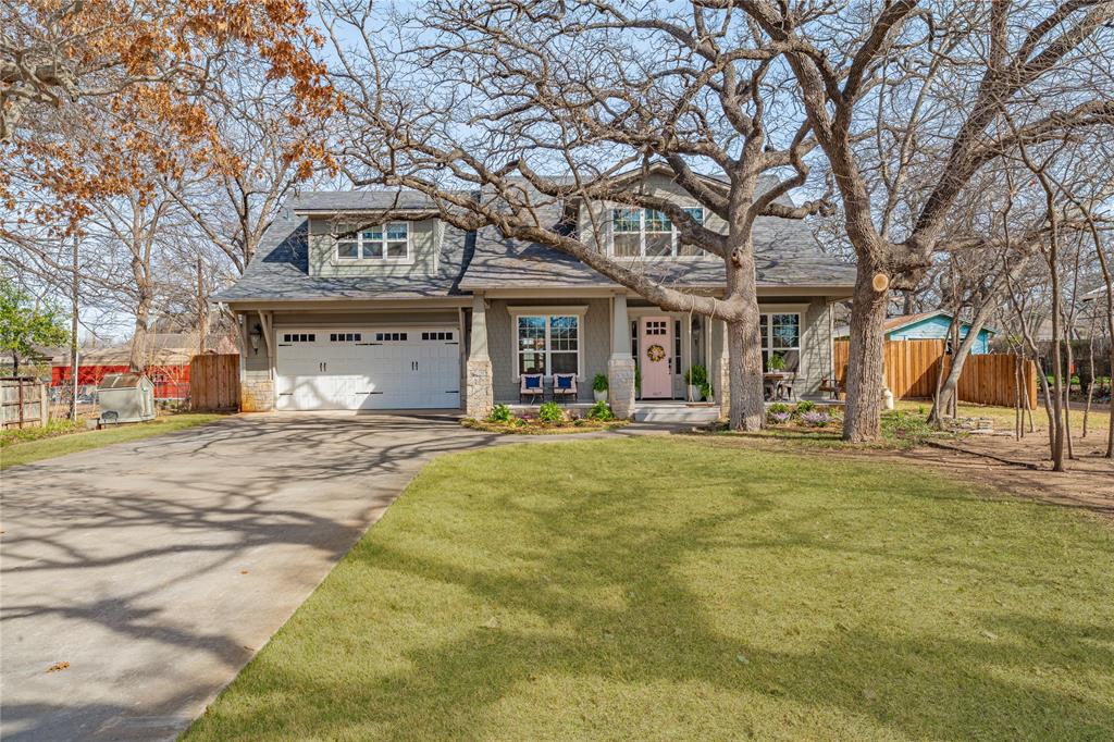 907 Cherry Street Graham, TX 76450 - Photo 1 of 40