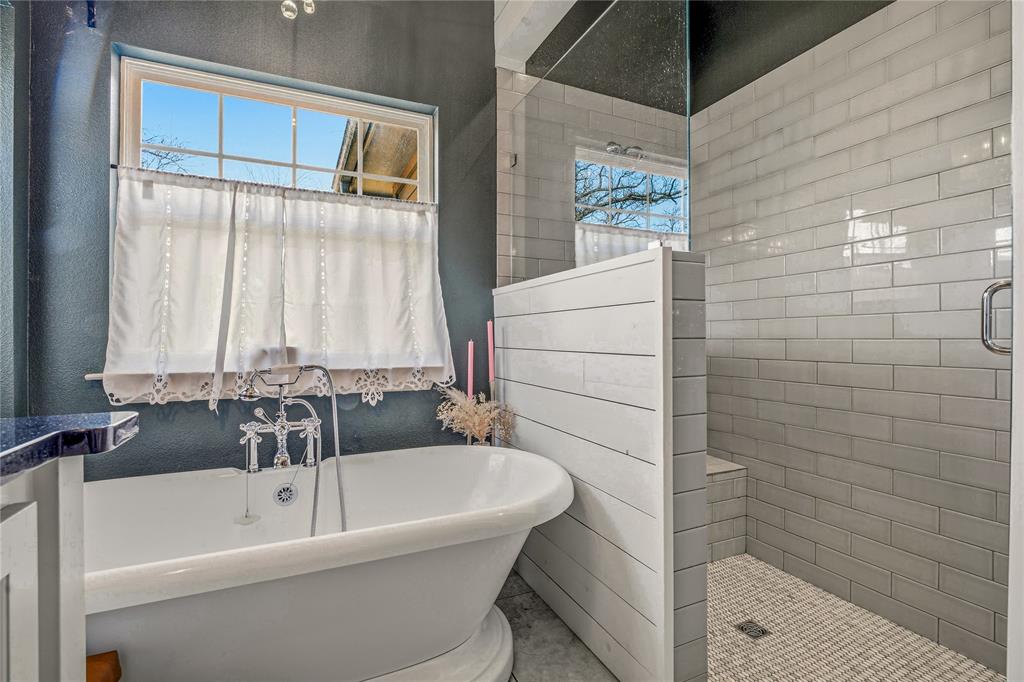 907 Cherry Street Graham, TX 76450 - Photo 26 of 40