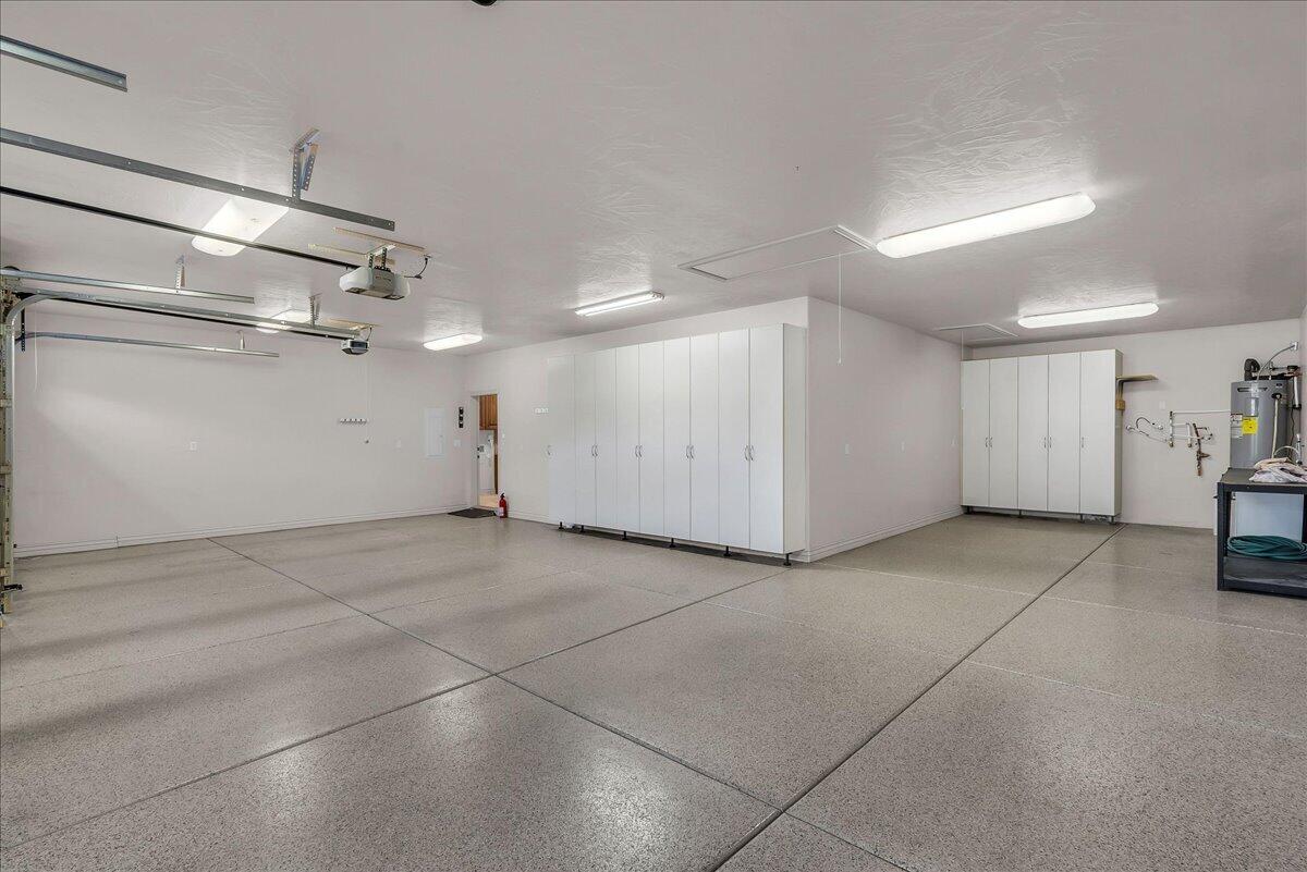 2255 Hill Road, Unit 15 St. George, UT 84790 - Photo 28 of 40 4 Car Garage
