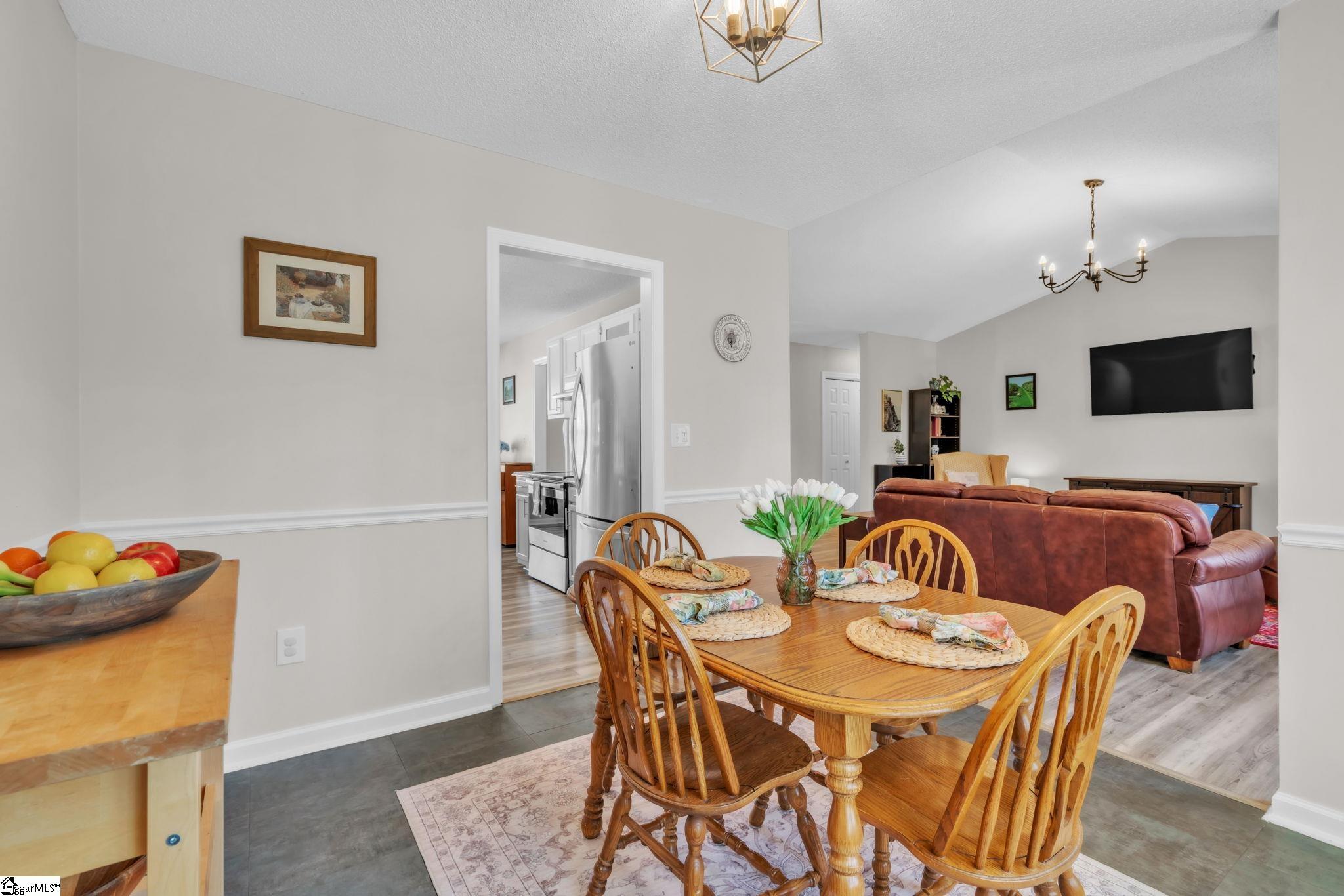 104 Boxelder Lane Simpsonville, SC 29680 - Photo 5 of 31