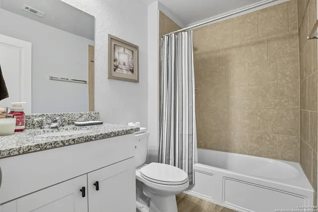 $329,000 | 6079 Akin Quay, San Antonio, TX 78261