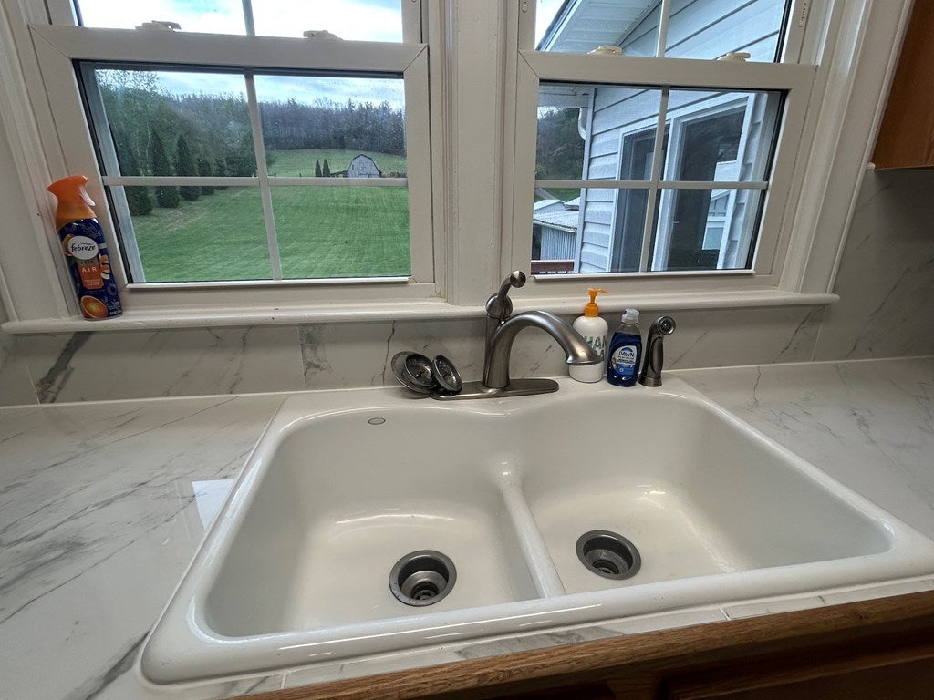 1481 Dry Road Speedwell, VA 24374 - Photo 23 of 50 Gallery Image 23