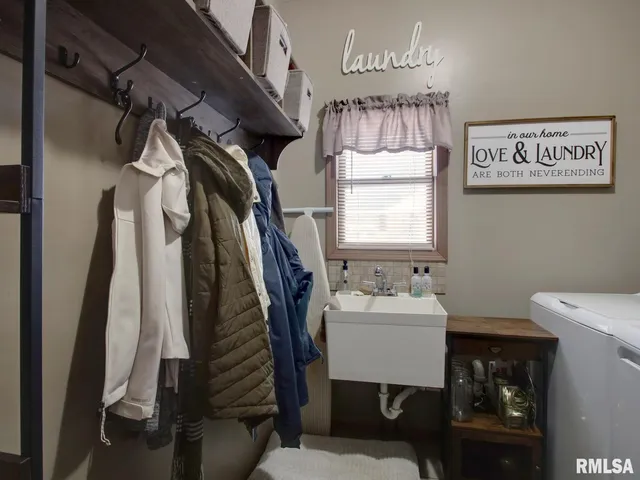 $369,000 | 3314 Wynstone Drive, Quincy, IL 62305