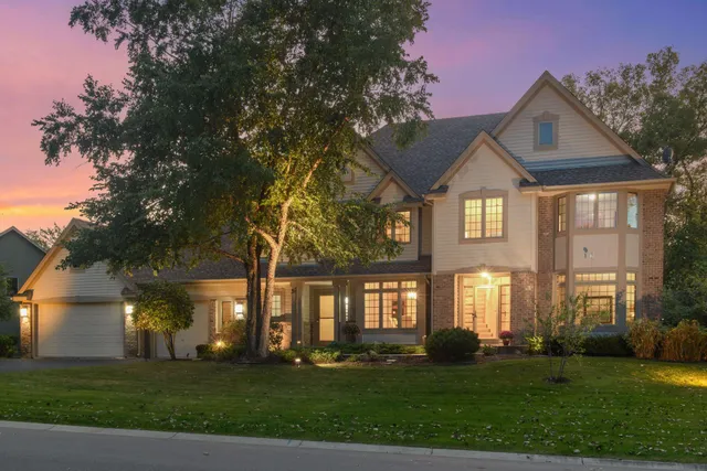 $900,000 | 4795 Foxberry Drive, Medina, MN 55340