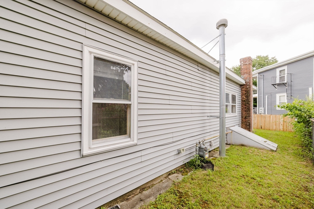 1 Kent Street Pawtucket, RI 02860 - Photo 8 of 32 Gallery Image 8