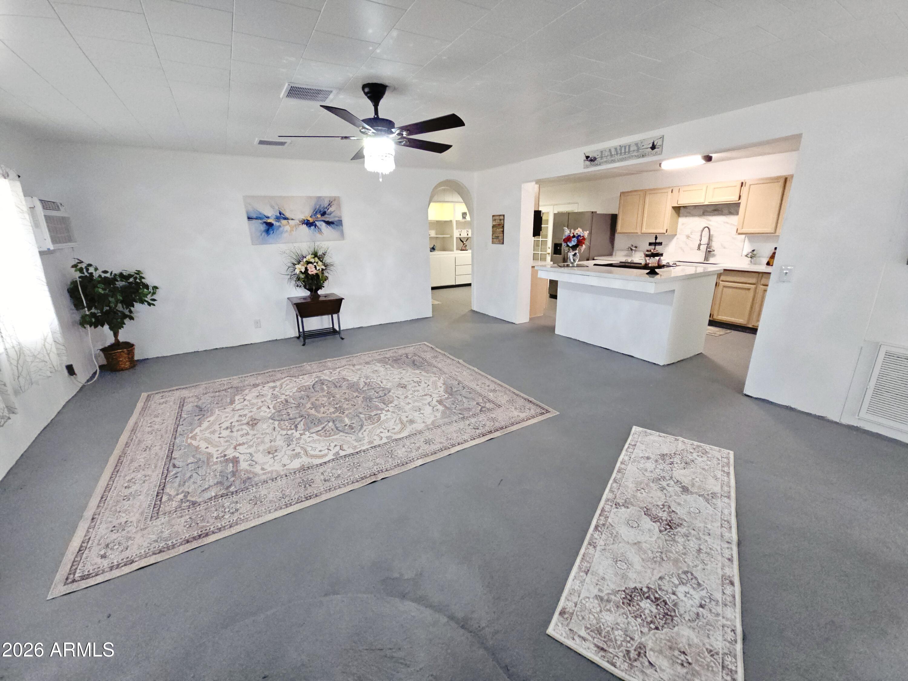 6538 West Hatcher Road Glendale, AZ 85302 - Photo 3 of 21 1000021740