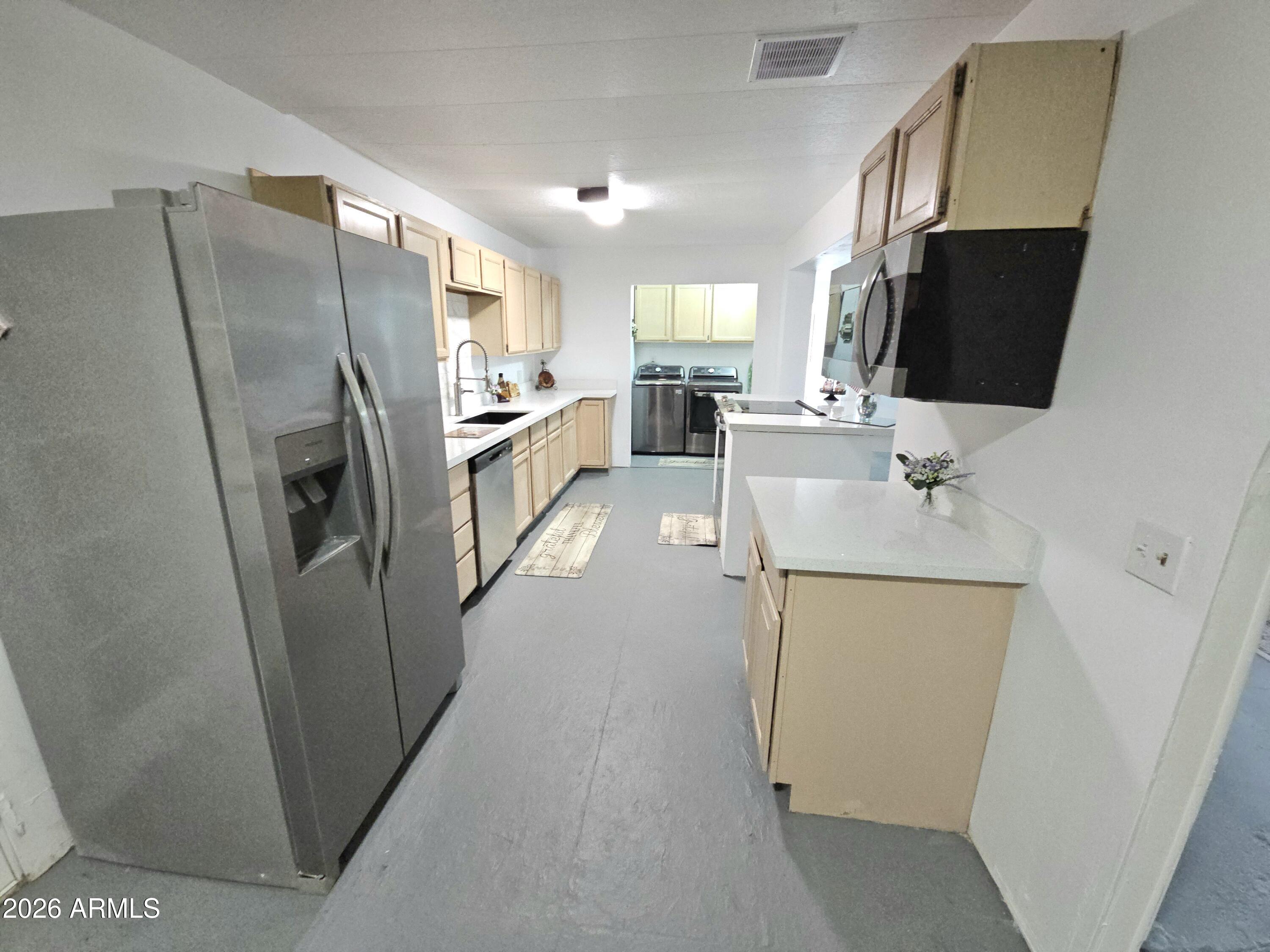 6538 West Hatcher Road Glendale, AZ 85302 - Photo 6 of 21 1000021724