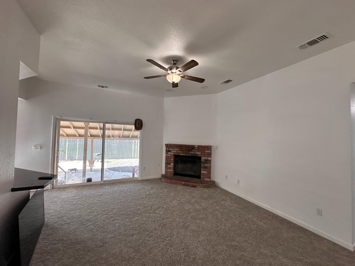 911 Toro Lane Lathrop, CA 95330 - Photo 17 of 36 Family Room