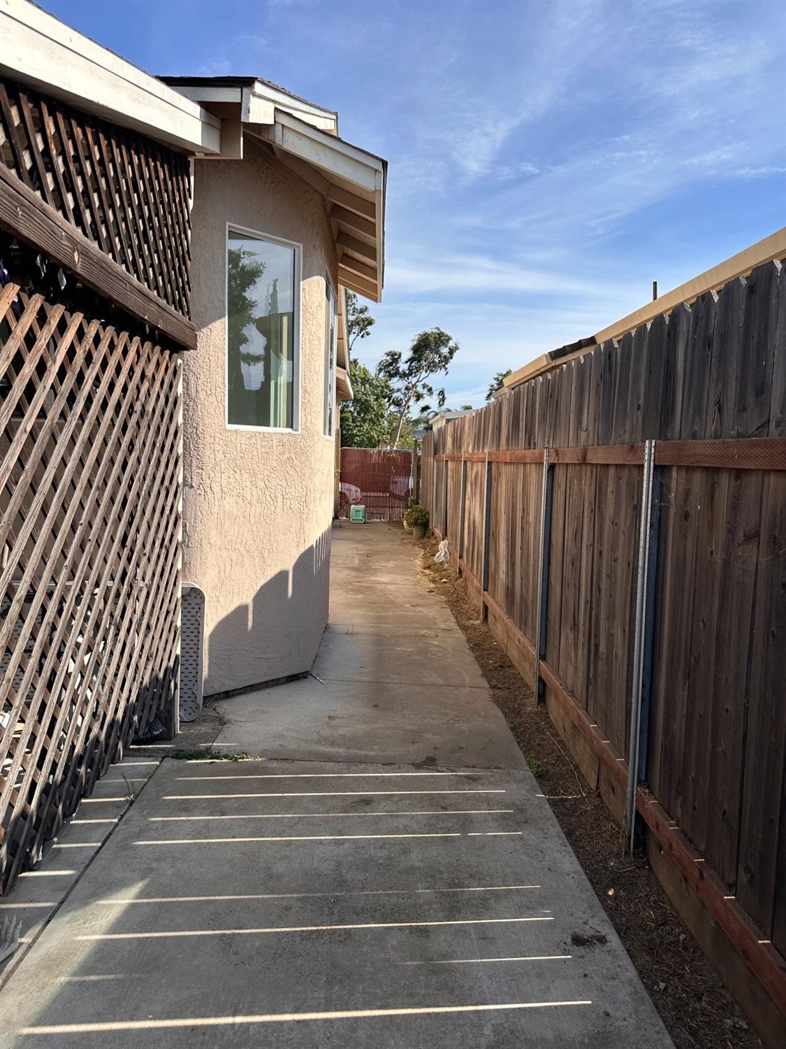 911 Toro Lane Lathrop, CA 95330 - Photo 31 of 36