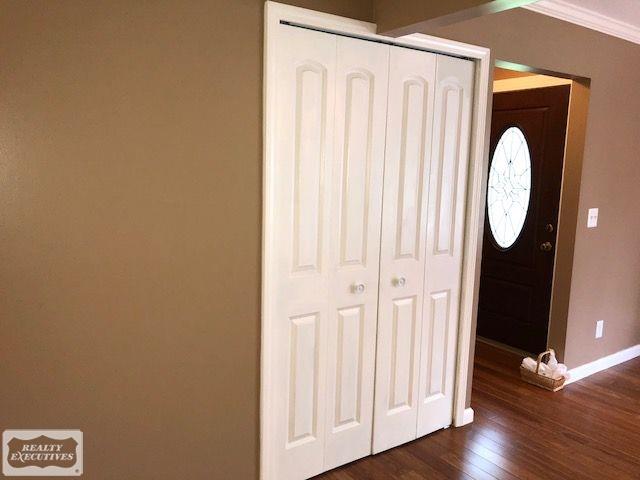 4802 Kidder Road Almont, MI 48003 - Photo 15 of 33 31347474-15.JPG