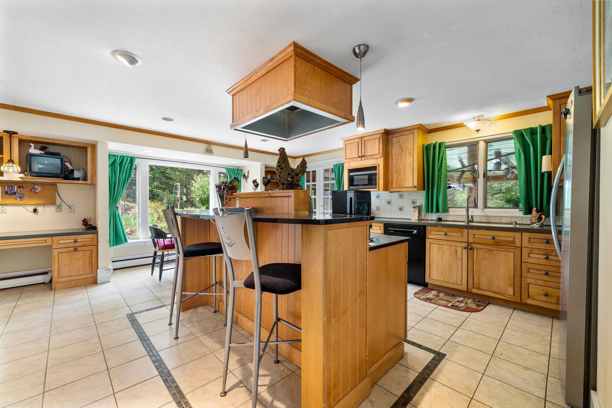 19 Brook Road Mont Vernon, NH 03057 - Photo 3 of 40