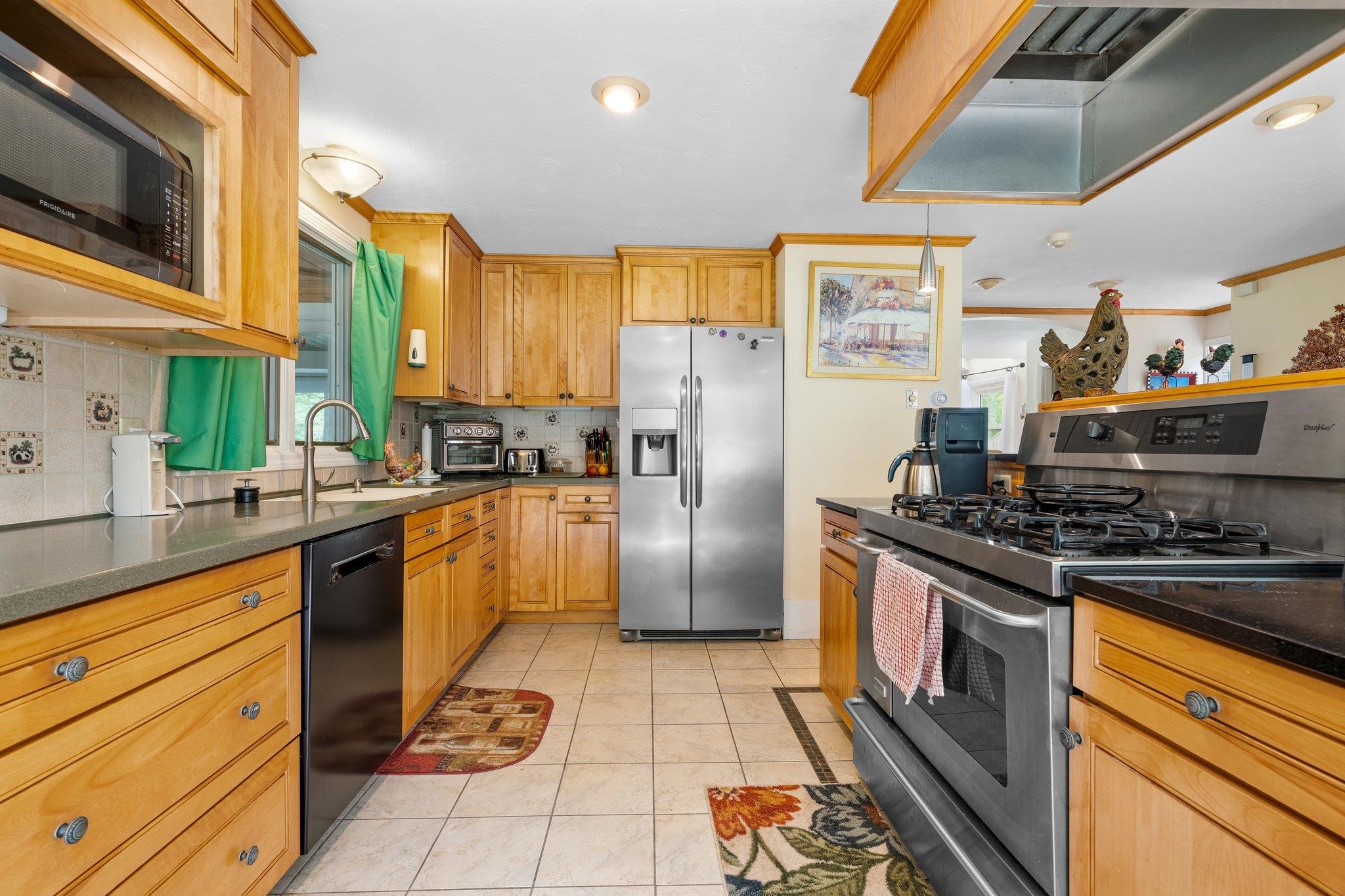 19 Brook Road Mont Vernon, NH 03057 - Photo 4 of 40