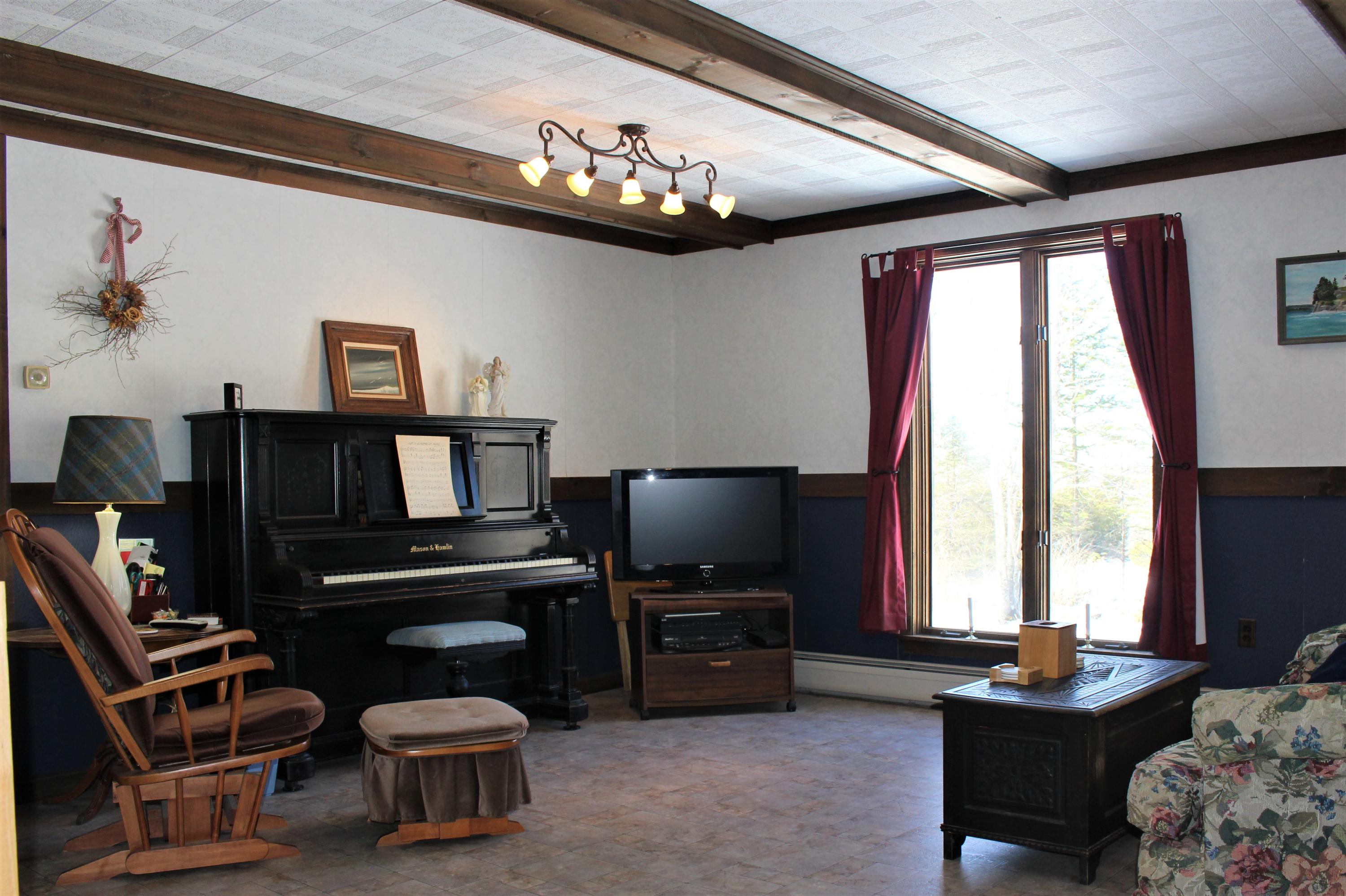 165 Mudgett Road Newburgh, ME 04444 - Photo 12 of 27 IMG_4355 (2)