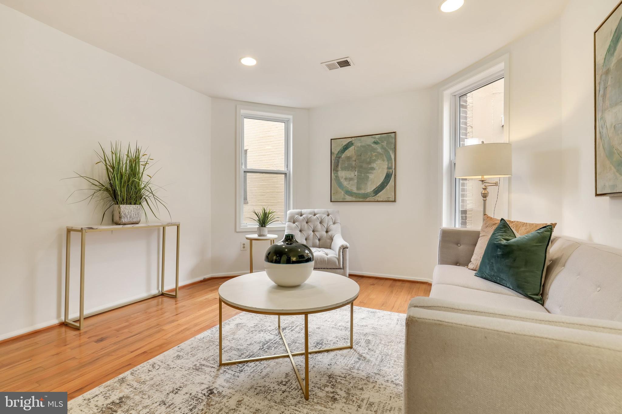 1421 Columbia Road Northwest, Unit 301 Washington, DC 20009 - Photo 3 of 30 Gallery Image 3